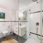 120 Qm *