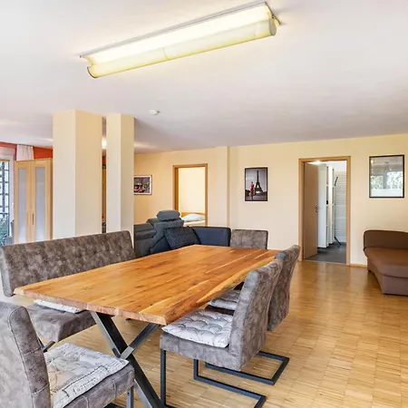 120 Qm Apartamento *