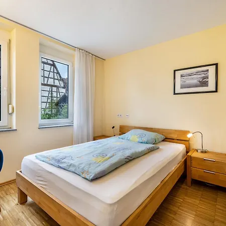 120 Qm Apartment *